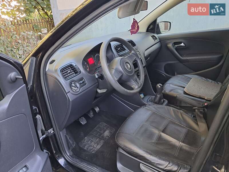 Седан Volkswagen Polo 2013 в Івано-Франківську