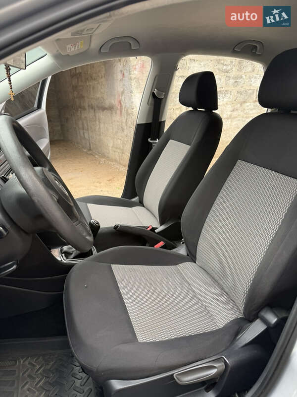 Седан Volkswagen Polo 2011 в Харькове