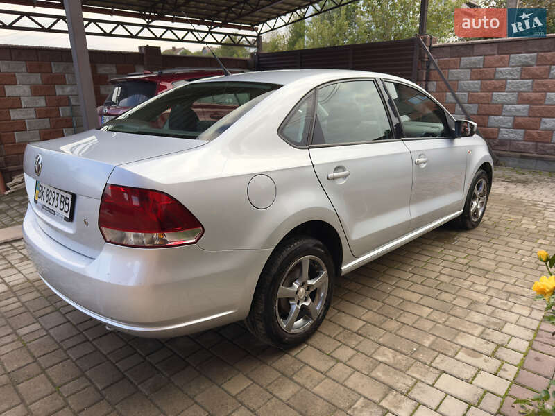 Седан Volkswagen Polo 2011 в Ровно фото 6 Седан Volkswagen Polo 2011 в Ровно