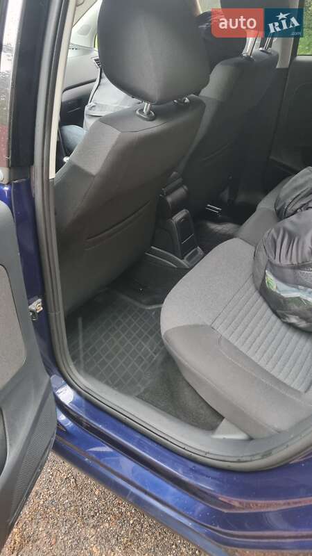 Хэтчбек Volkswagen Polo 2009 в Ромнах