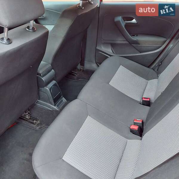 Хэтчбек Volkswagen Polo 2009 в Камне-Каширском