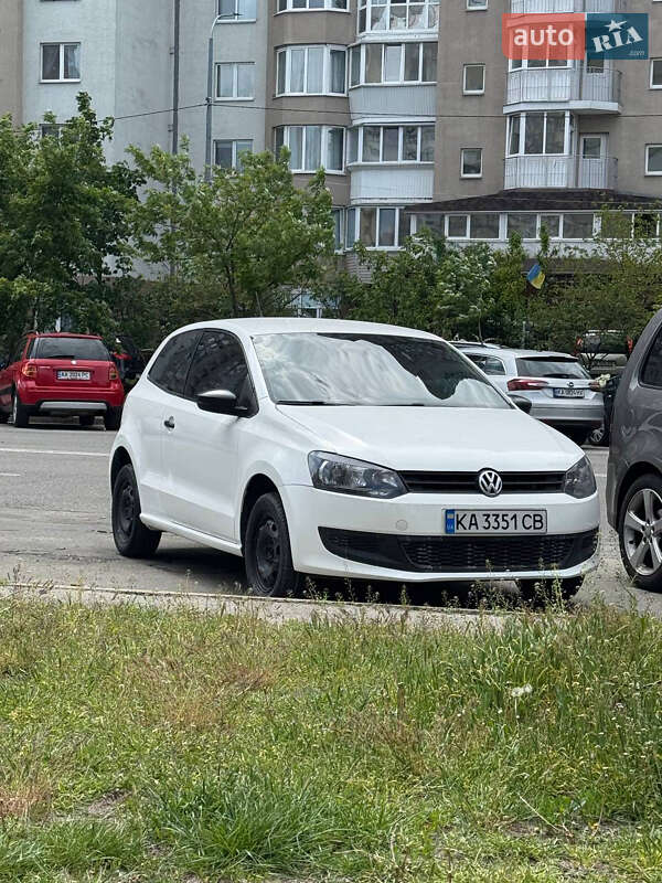 Хэтчбек Volkswagen Polo 2011 в Киеве