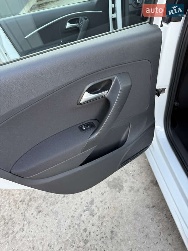 Хетчбек Volkswagen Polo 2016 в Шепетівці