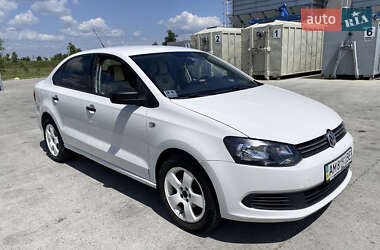 Седан Volkswagen Polo 2011 в Коростені
