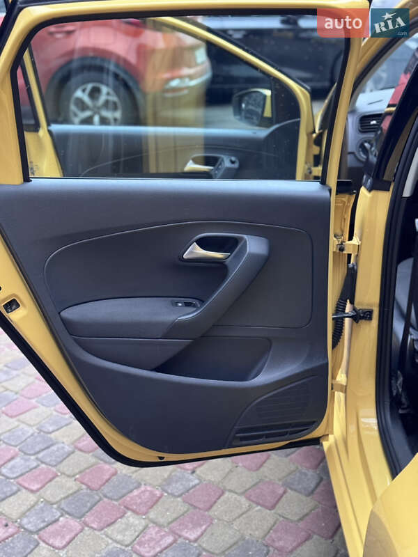 Хетчбек Volkswagen Polo 2010 в Києві