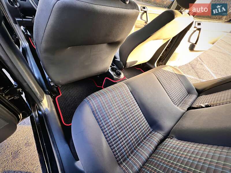 Хэтчбек Volkswagen Polo 2007 в Ровно