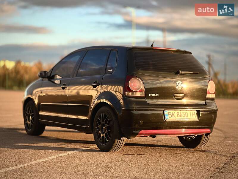 Хэтчбек Volkswagen Polo 2007 в Ровно