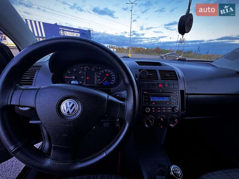 Хэтчбек Volkswagen Polo 2007 в Ровно