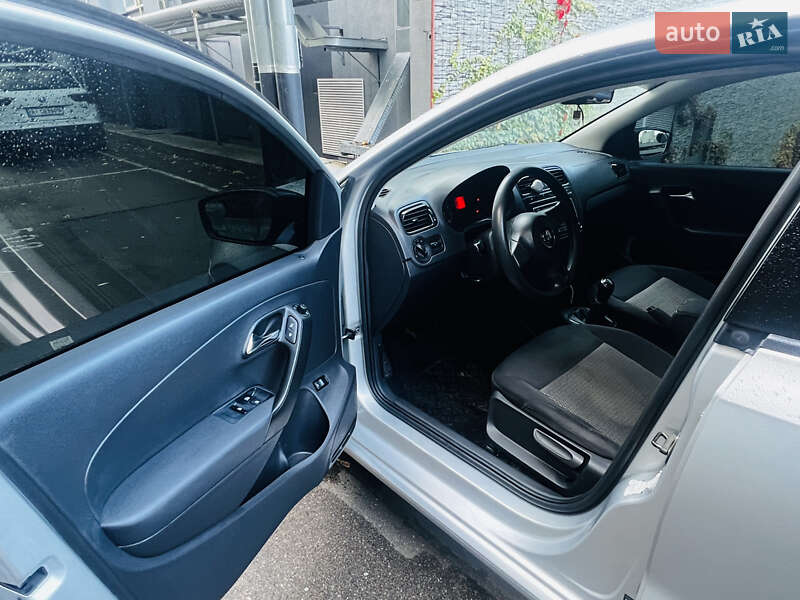 Седан Volkswagen Polo 2013 в Києві