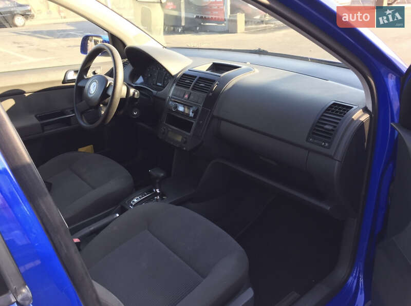 Хэтчбек Volkswagen Polo 2002 в Киеве