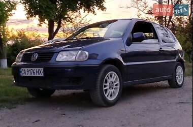 Хэтчбек Volkswagen Polo 2001 в  Хэтчбек Volkswagen Polo 2001 в