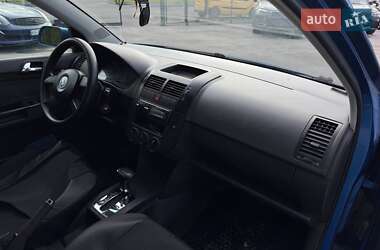 Хэтчбек Volkswagen Polo 2002 в  фото 25 Хэтчбек Volkswagen Polo 2002 в