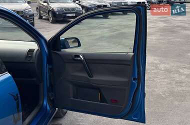 Хэтчбек Volkswagen Polo 2002 в  фото 30 Хэтчбек Volkswagen Polo 2002 в