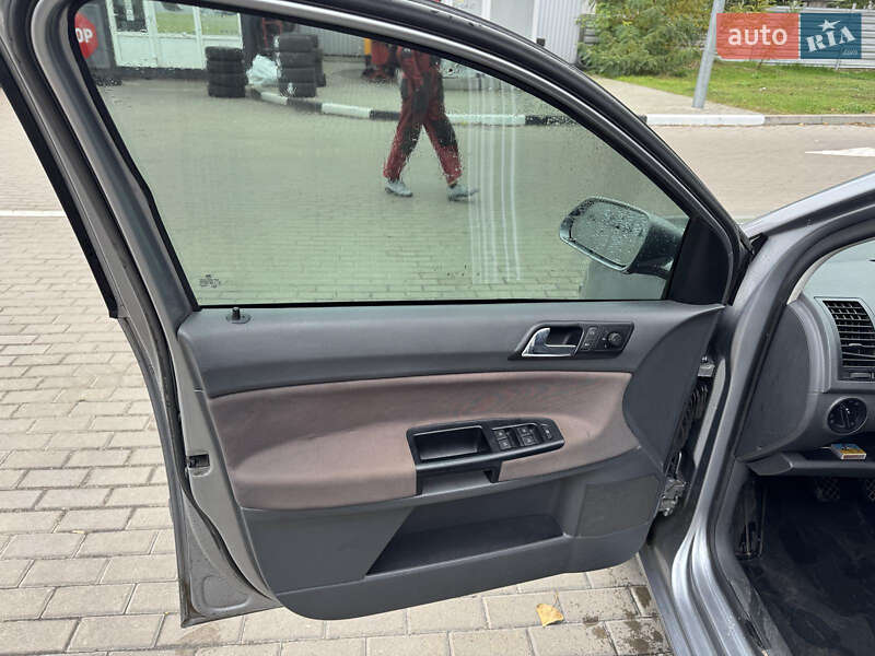 Хетчбек Volkswagen Polo 2007 в Києві фото 13 Хетчбек Volkswagen Polo 2007 в Києві