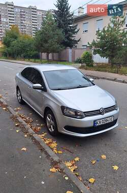 Седан Volkswagen Polo 2012 в Киеве