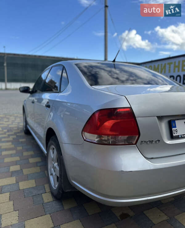 Седан Volkswagen Polo 2012 в Надвірній