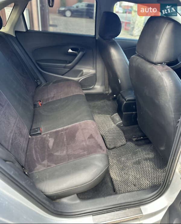 Седан Volkswagen Polo 2012 в Надвірній