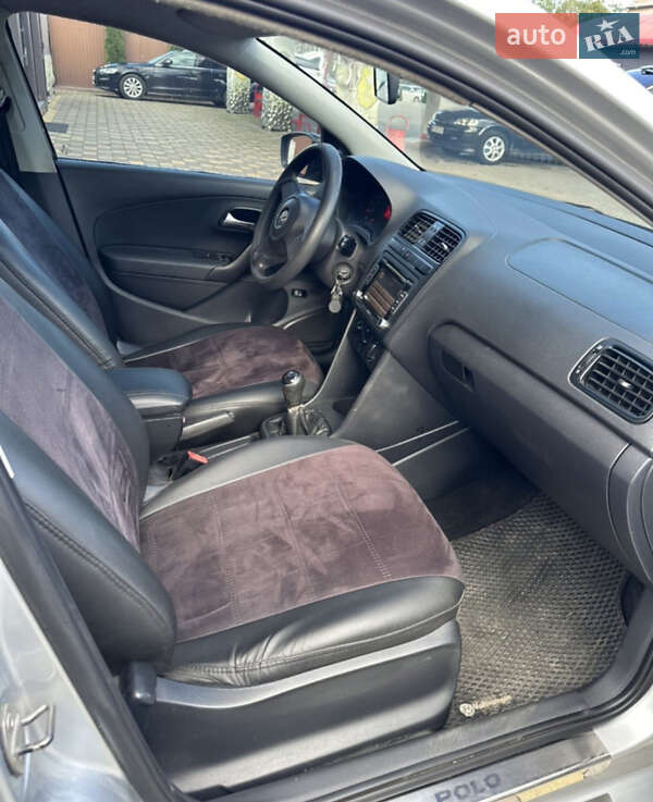 Седан Volkswagen Polo 2012 в Надвірній