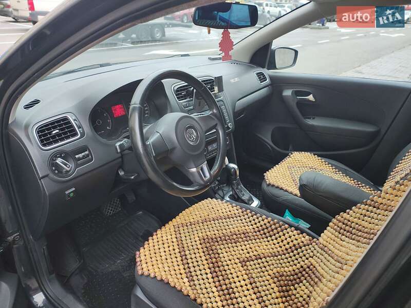 Седан Volkswagen Polo 2013 в Києві фото 6 Седан Volkswagen Polo 2013 в Києві