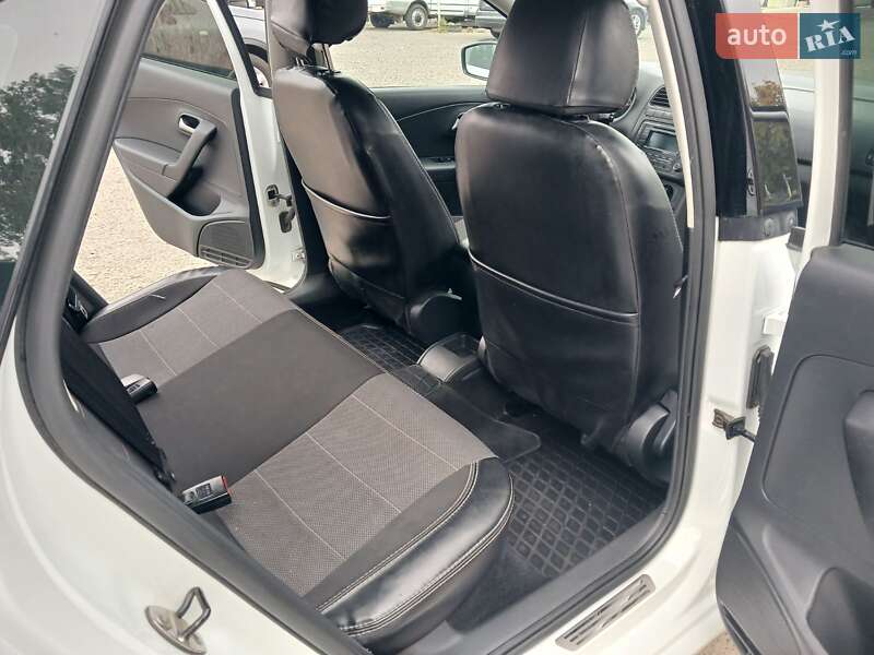 Седан Volkswagen Polo 2016 в Николаеве фото 7 Седан Volkswagen Polo 2016 в Николаеве