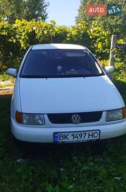 Хетчбек Volkswagen Polo 1999 в Рівному