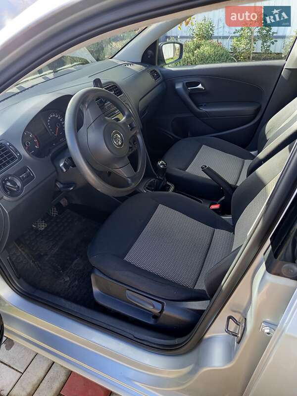 Седан Volkswagen Polo 2013 в Иванкове фото 2 Седан Volkswagen Polo 2013 в Иванкове