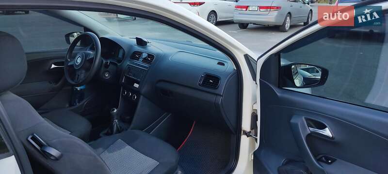 Хэтчбек Volkswagen Polo 2012 в Киеве фото 7 Хэтчбек Volkswagen Polo 2012 в Киеве