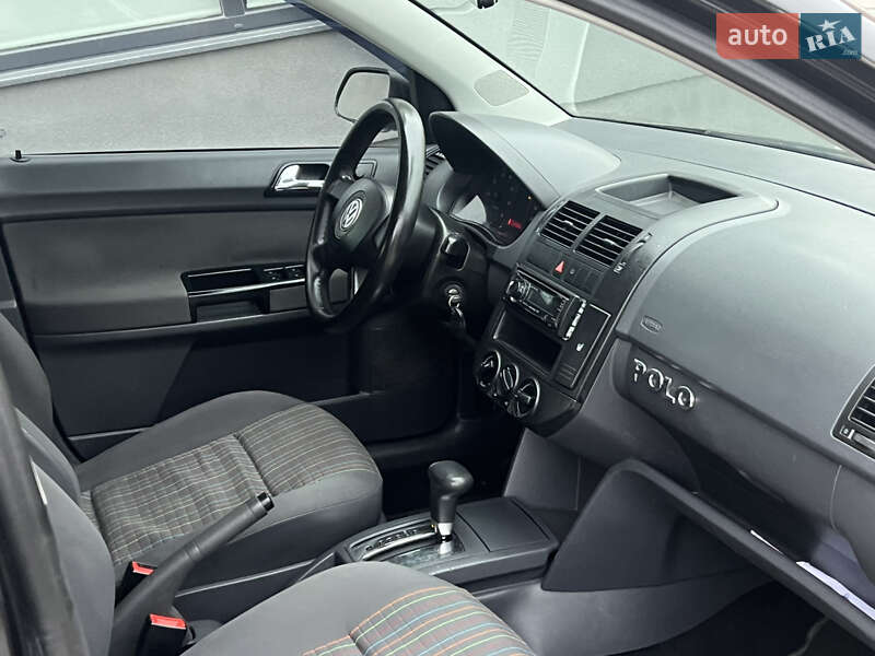 Хетчбек Volkswagen Polo 2006 в Тернополі