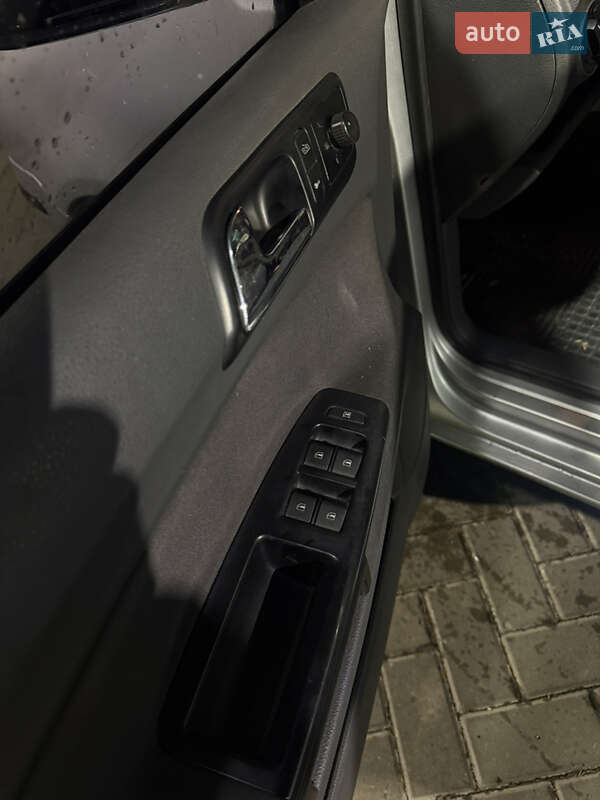 Хэтчбек Volkswagen Polo 2003 в Корсуне-Шевченковском фото 6 Хэтчбек Volkswagen Polo 2003 в Корсуне-Шевченковском