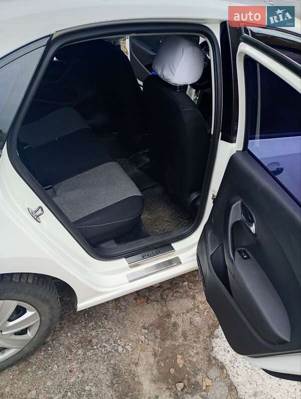 Седан Volkswagen Polo 2011 в Полтаве