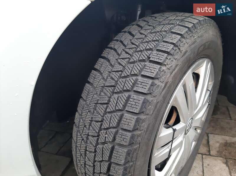 Седан Volkswagen Polo 2019 в Львове