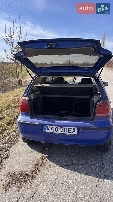 Хэтчбек Volkswagen Polo 2000 в Обухове