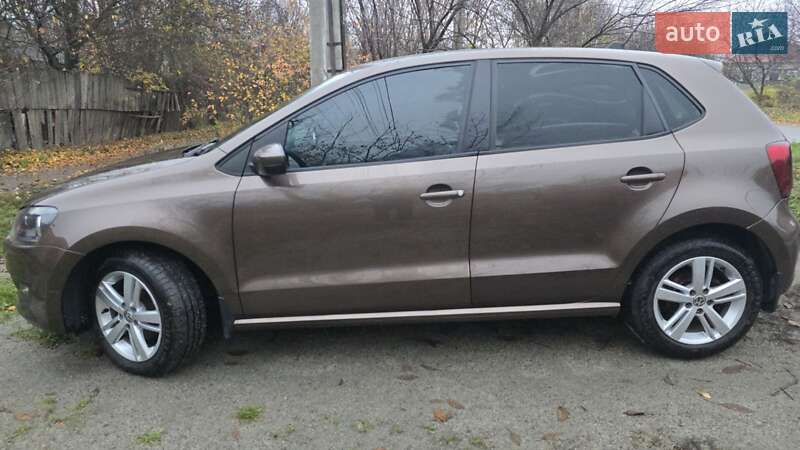 Хэтчбек Volkswagen Polo 2014 в Харькове