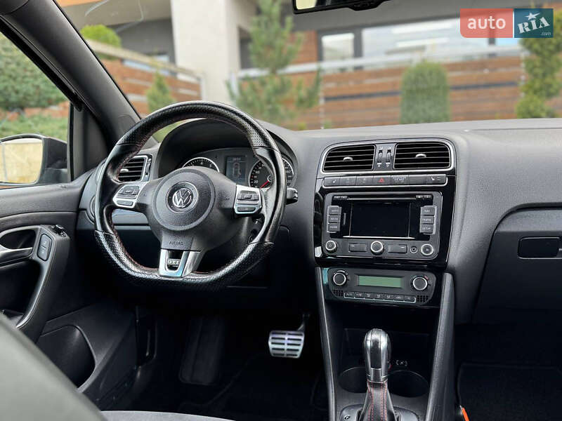 Хетчбек Volkswagen Polo 2011 в Стрию