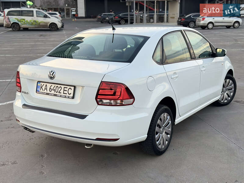 Седан Volkswagen Polo 2017 в Киеве