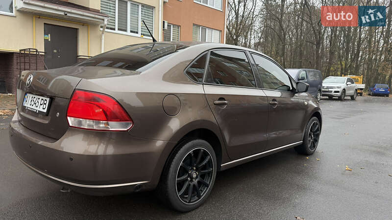Седан Volkswagen Polo 2014 в Киеве