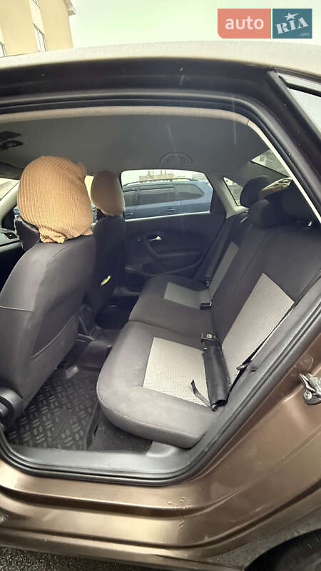 Седан Volkswagen Polo 2014 в Киеве