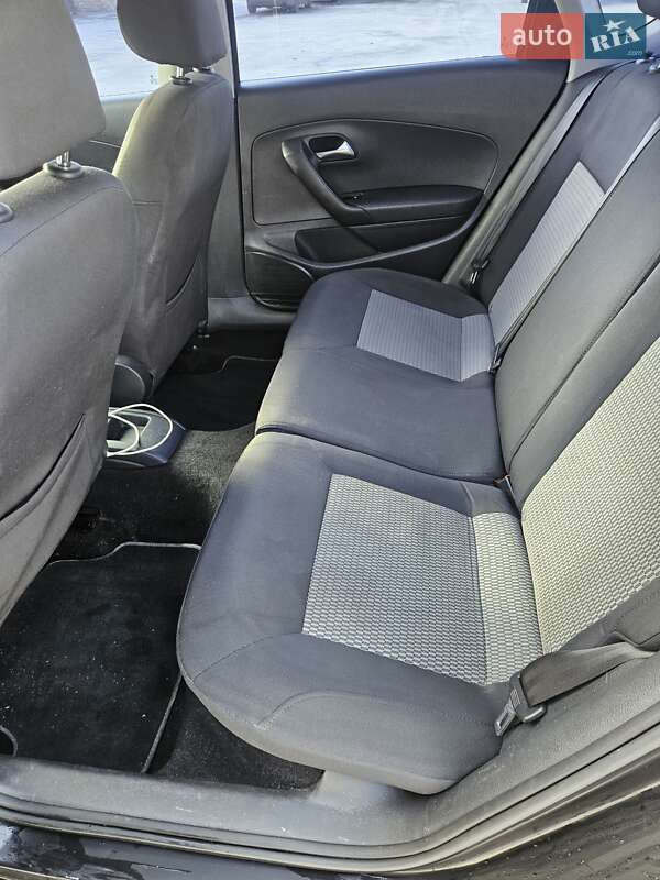 Седан Volkswagen Polo 2013 в Кагарлыке