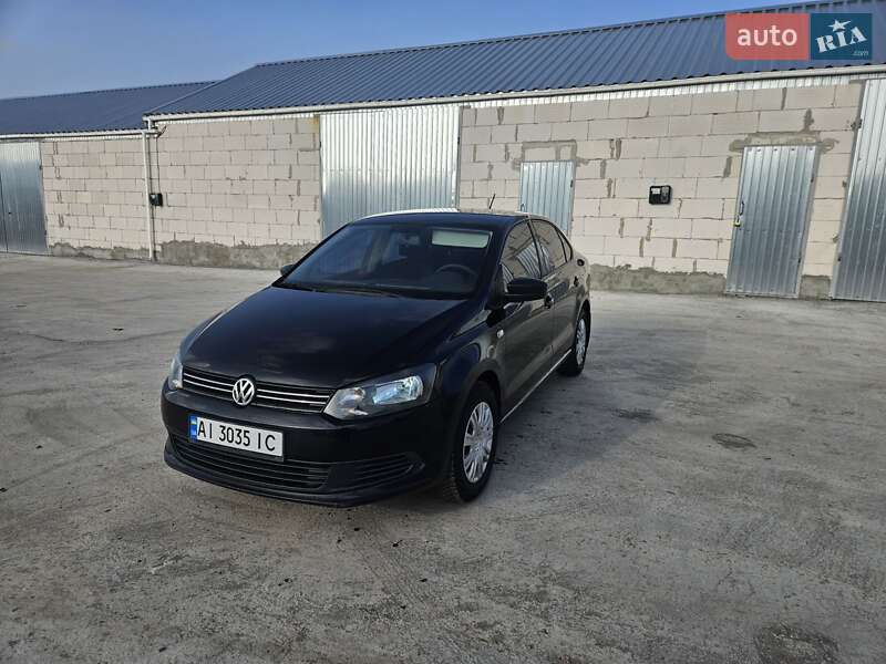 Седан Volkswagen Polo 2013 в Кагарлыке