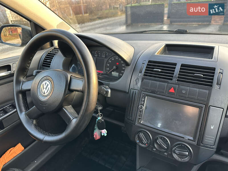 Хэтчбек Volkswagen Polo 2006 в Днепре