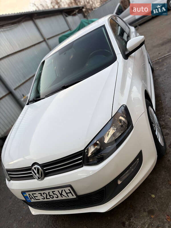 Хэтчбек Volkswagen Polo 2012 в Кривом Роге