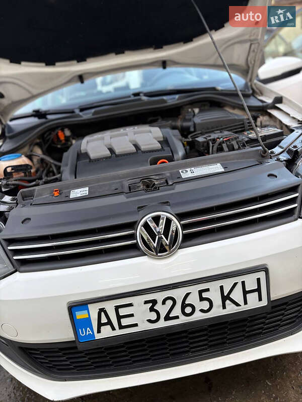 Хэтчбек Volkswagen Polo 2012 в Кривом Роге