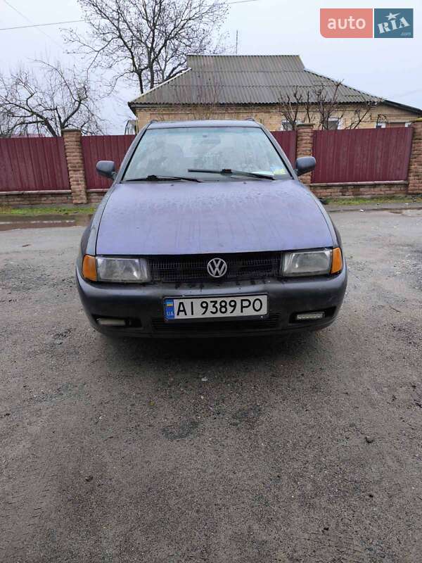 Седан Volkswagen Polo 1997 в Демидове