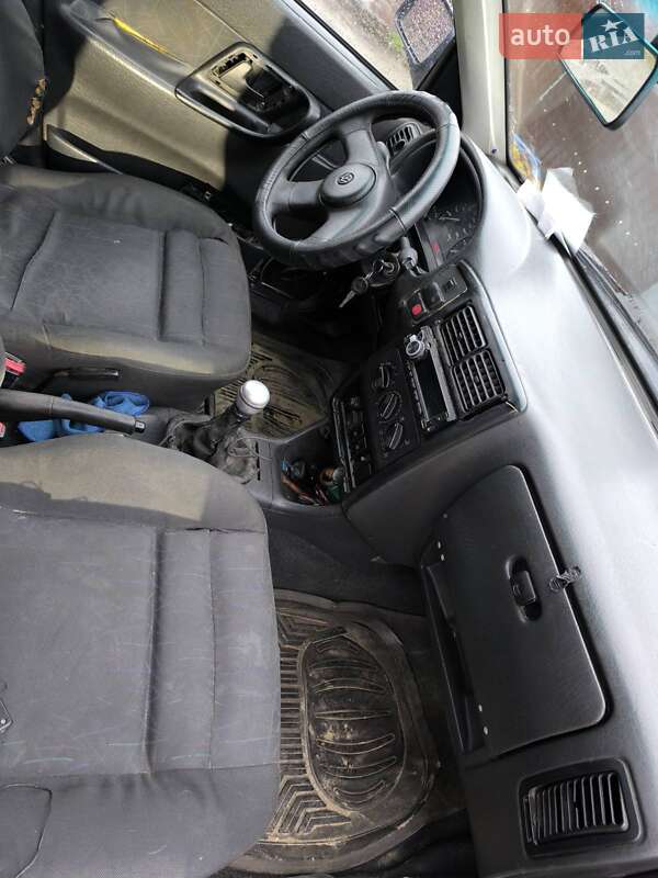 Седан Volkswagen Polo 1997 в Демидове