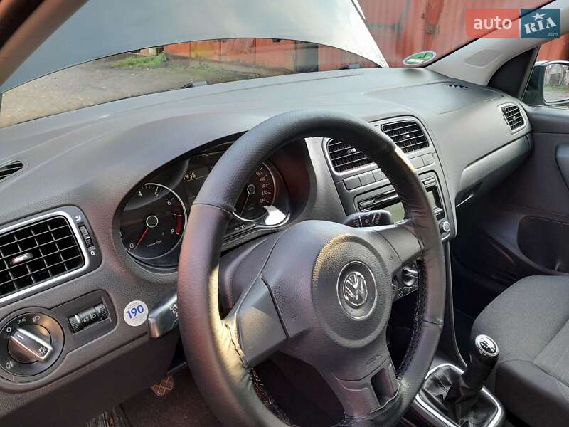 Хэтчбек Volkswagen Polo 2009 в Ивано-Франковске фото 6 Хэтчбек Volkswagen Polo 2009 в Ивано-Франковске