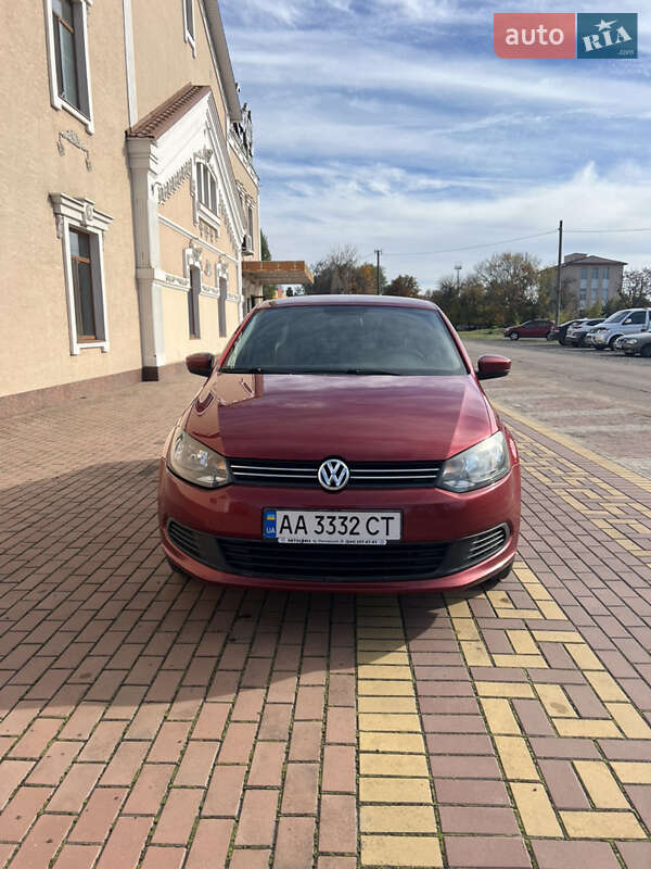 Седан Volkswagen Polo 2012 в Кривому Розі
