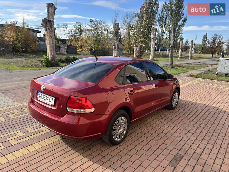 Седан Volkswagen Polo 2012 в Кривому Розі