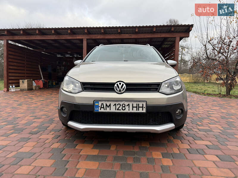 Хэтчбек Volkswagen Polo 2011 в Житомире
