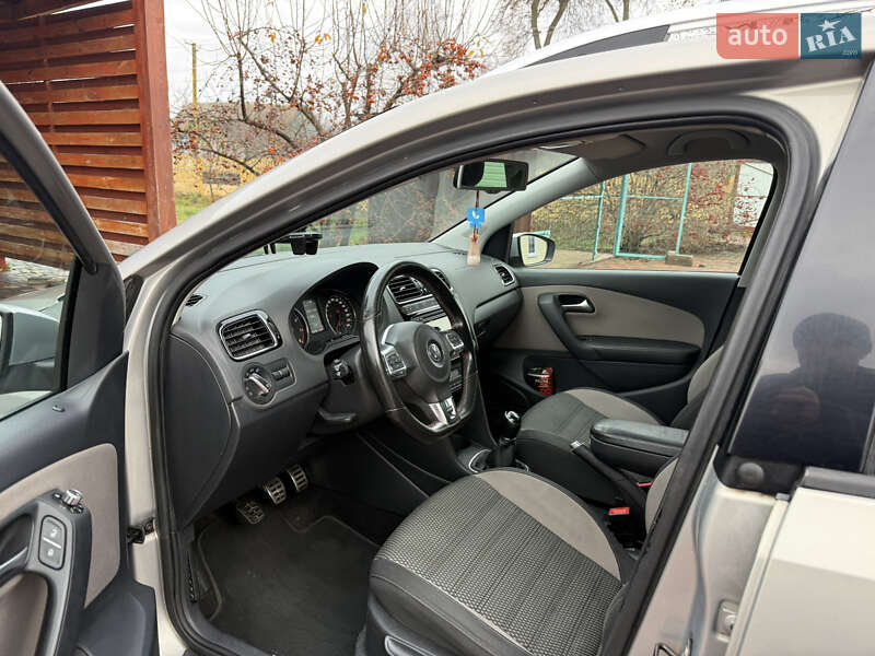 Хэтчбек Volkswagen Polo 2011 в Житомире