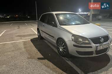 Хэтчбек Volkswagen Polo 2005 в Черновцах